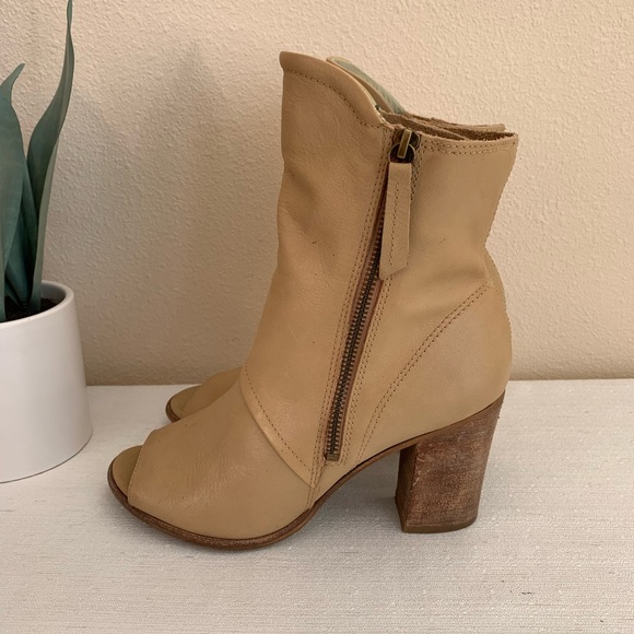 Matisse Leon Natural Leather Mid-Calf Peep Toe Booties Woman’s 7.5M - Picture 2 of 14